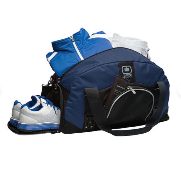 OGIO Big Dome Street Duffel – Spacious&Durable with Ventilated Shoe Compartment - Picture 4 of 10